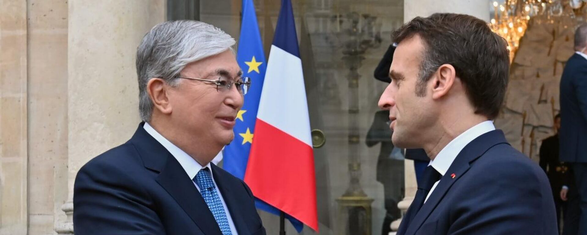 Қасым-Жомарт Тоқаев пен Эммануэль Макрон - Sputnik Қазақстан, 1920, 23.08.2025