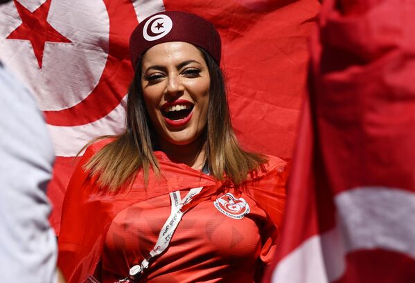 Болельщица сборной Туниса перед началом матча группового этапа чемпионата мира по футболу между сборными Туниса и Австралии - Sputnik Казахстан