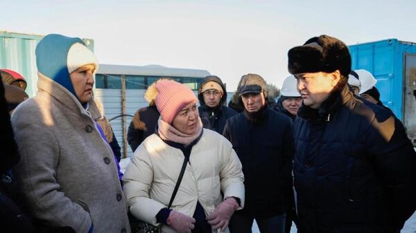 Женис Касымбек встретился с дольщиками - Sputnik Казахстан