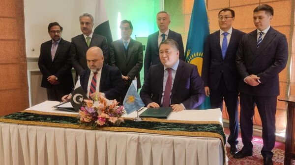 Подписано соглашение между авиационными властями Казахстана и Пакистана - Sputnik Казахстан