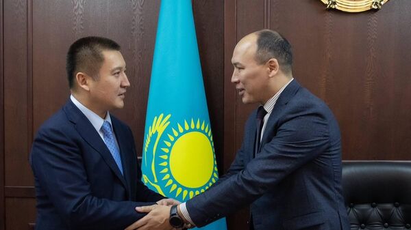  Нового акима Павлодара представили активу города  - Sputnik Казахстан