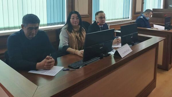 Экс-начальник департамента полиции Алматинской области Серик Кудебаев на предварительных слушаниях в суде в Талдыкоргане - Sputnik Казахстан