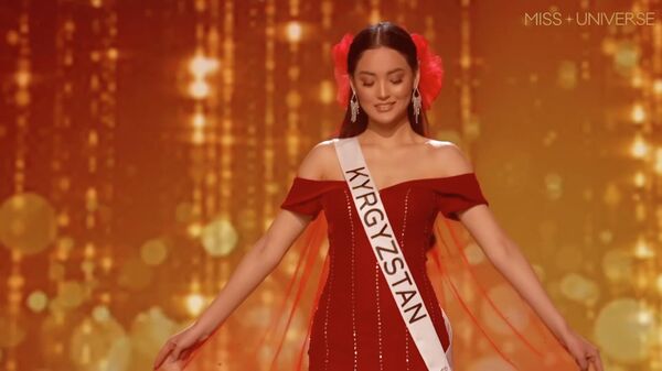 Невероятные красавицы из стран СНГ на сцене конкурса Мисс Вселенная - видео - Sputnik Казахстан