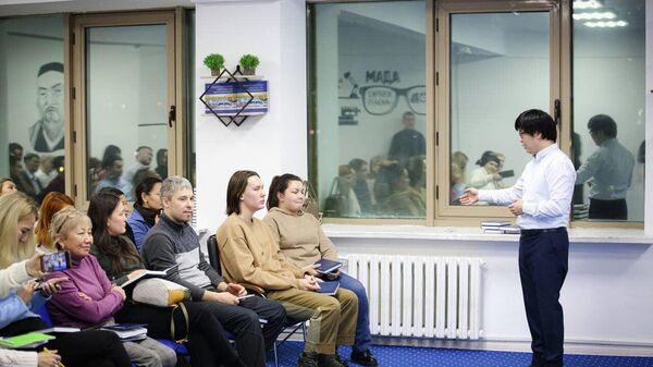 Бесплатные курсы казахского языка открыты в 12 регионах Казахстана - Sputnik Казахстан