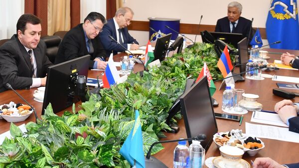 Генеральный секретарь ОДКБ Имангали Тасмагамбетов провел встречу с постпредами государств-членов ОДКБ - Sputnik Казахстан