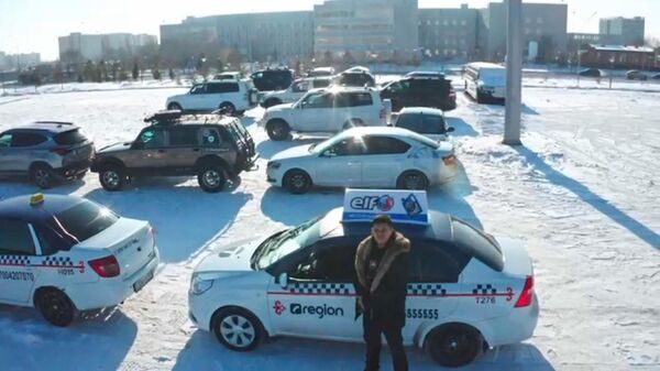 Астанада такси жүргізушілері флешмоб өткізді - Sputnik Қазақстан