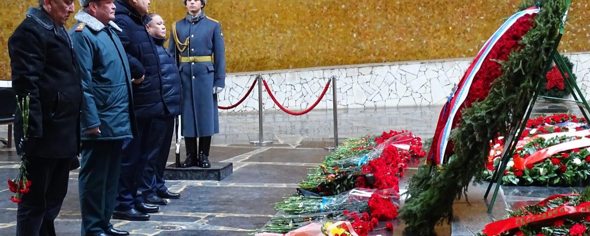 Казахстанские дипломаты почтили память защитников Сталинграда - Sputnik Казахстан, 1920, 04.02.2023