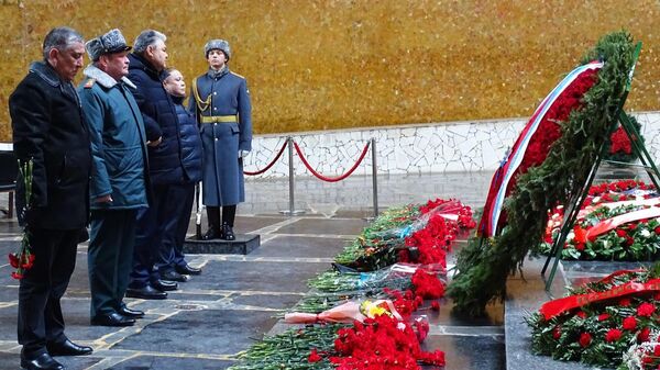 Казахстанские дипломаты почтили память защитников Сталинграда - Sputnik Казахстан