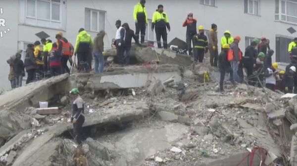 Последствия мощного землетрясения в турецком Диярбакыре  - Sputnik Казахстан
