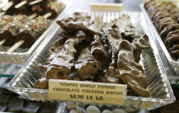 &quot;Бекон в шоколаде&quot; - между прочим достаточно популярное блюдо в США. Однако и оно оказалось в этом списке. - Sputnik Казахстан