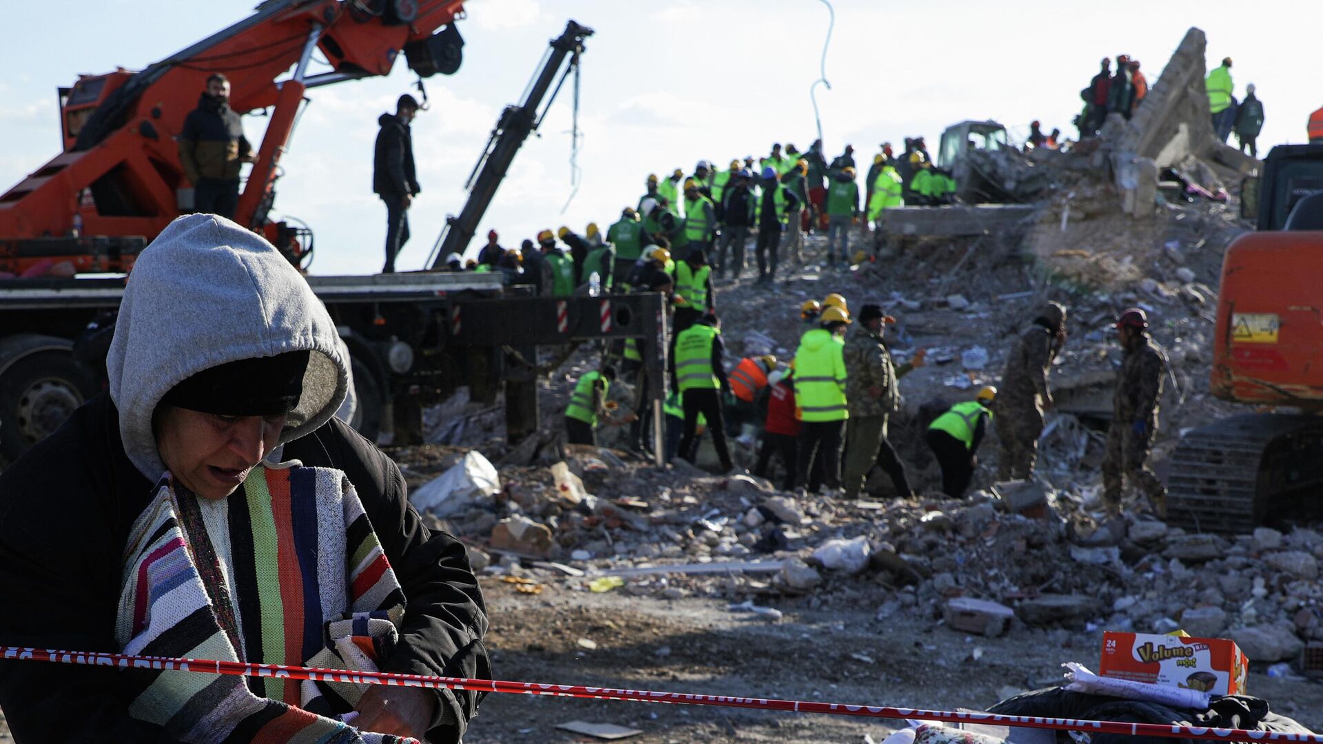 Пострадавших при землетрясении в Турции разместят в общежитиях
