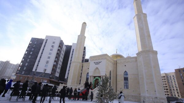 В Астане открылась новая мечеть - Sputnik Казахстан