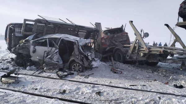 Автовоз столкнулся с поездом в Актюбинской оласти - Sputnik Казахстан