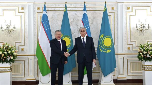 Президент Касым-Жомарт Токаев провел встречу с Президентом Узбекистана Шавкатом Мирзиёевым - Sputnik Казахстан