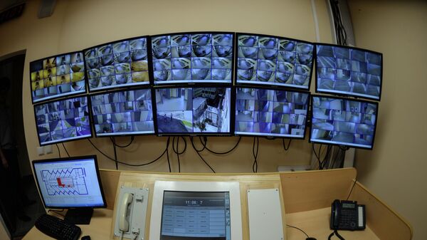 Пост видеонаблюдения в режимном корпусе для подозреваемых и обвиняемых, архивное фото - Sputnik Казахстан