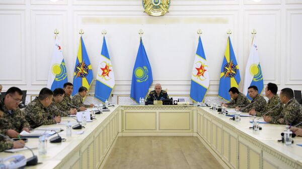 Вопросы правопорядка в Вооруженных силах обсудили в Минобороны - Sputnik Казахстан