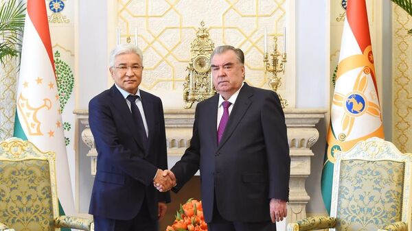 Встреча Президента Таджикистана Эмомали Рахмона с Генеральным секретарем ОДКБ Имангали Тасмагамбетовым - Sputnik Казахстан