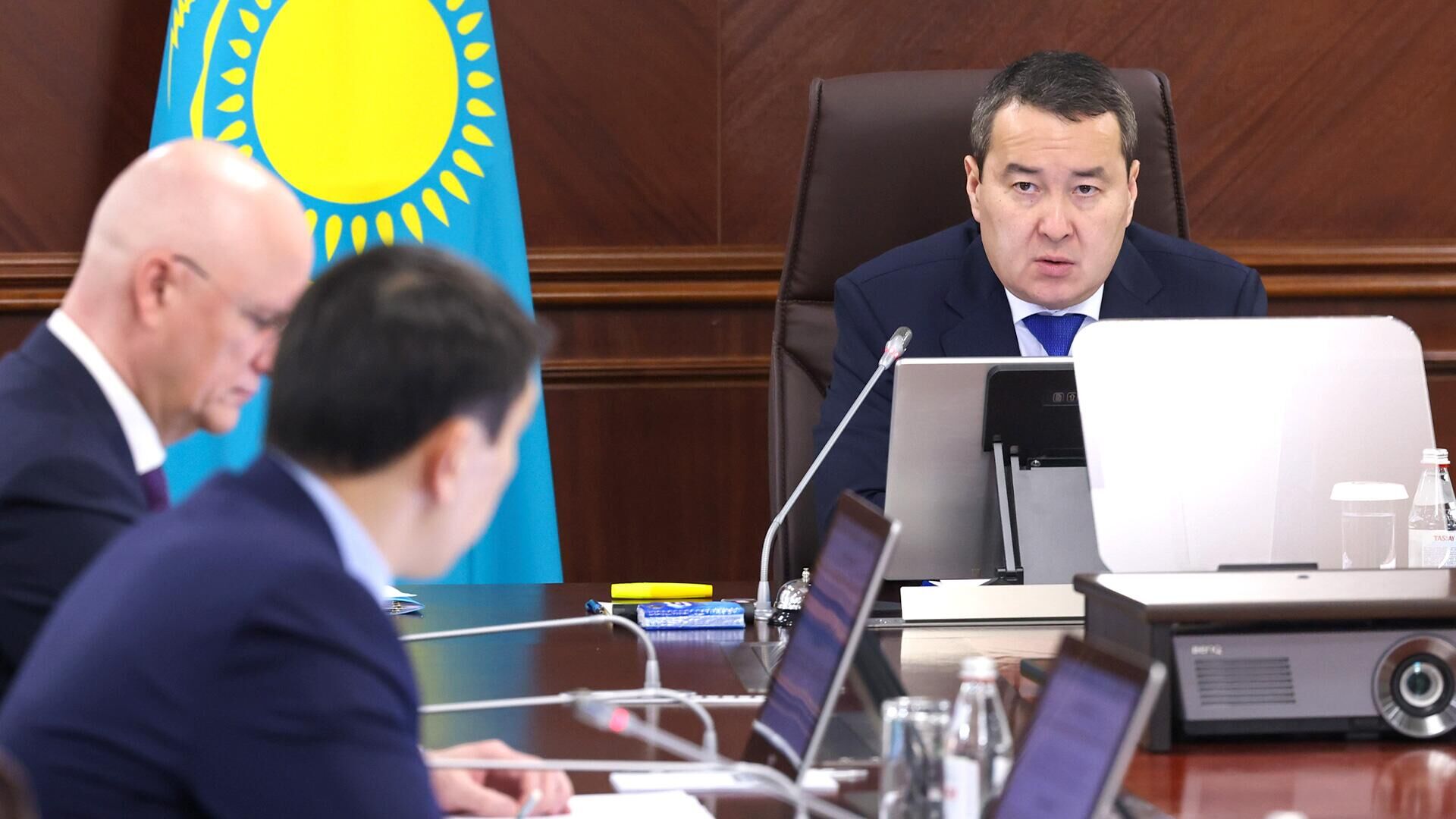 Премьер-Министр Смаилов провел заседание Энергетического совета - Sputnik Казахстан, 1920, 17.03.2023