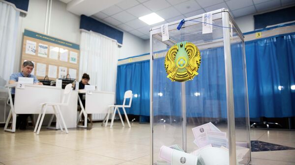 Избирательный участок в школе № 91 в Алматы, где учился Касым-Жомарт Токаев - Sputnik Казахстан