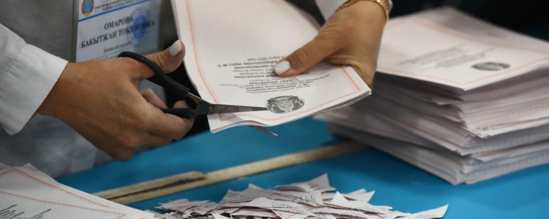 Подсчет голосов. Парламентские выборы в Казахстане-2023 - Sputnik Казахстан, 1920, 20.03.2023