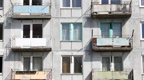 Панельный дом с балконами  - Sputnik Казахстан