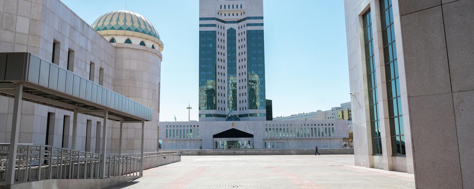 Здание парламента Казахстана - Sputnik Қазақстан, 1920, 25.08.2026