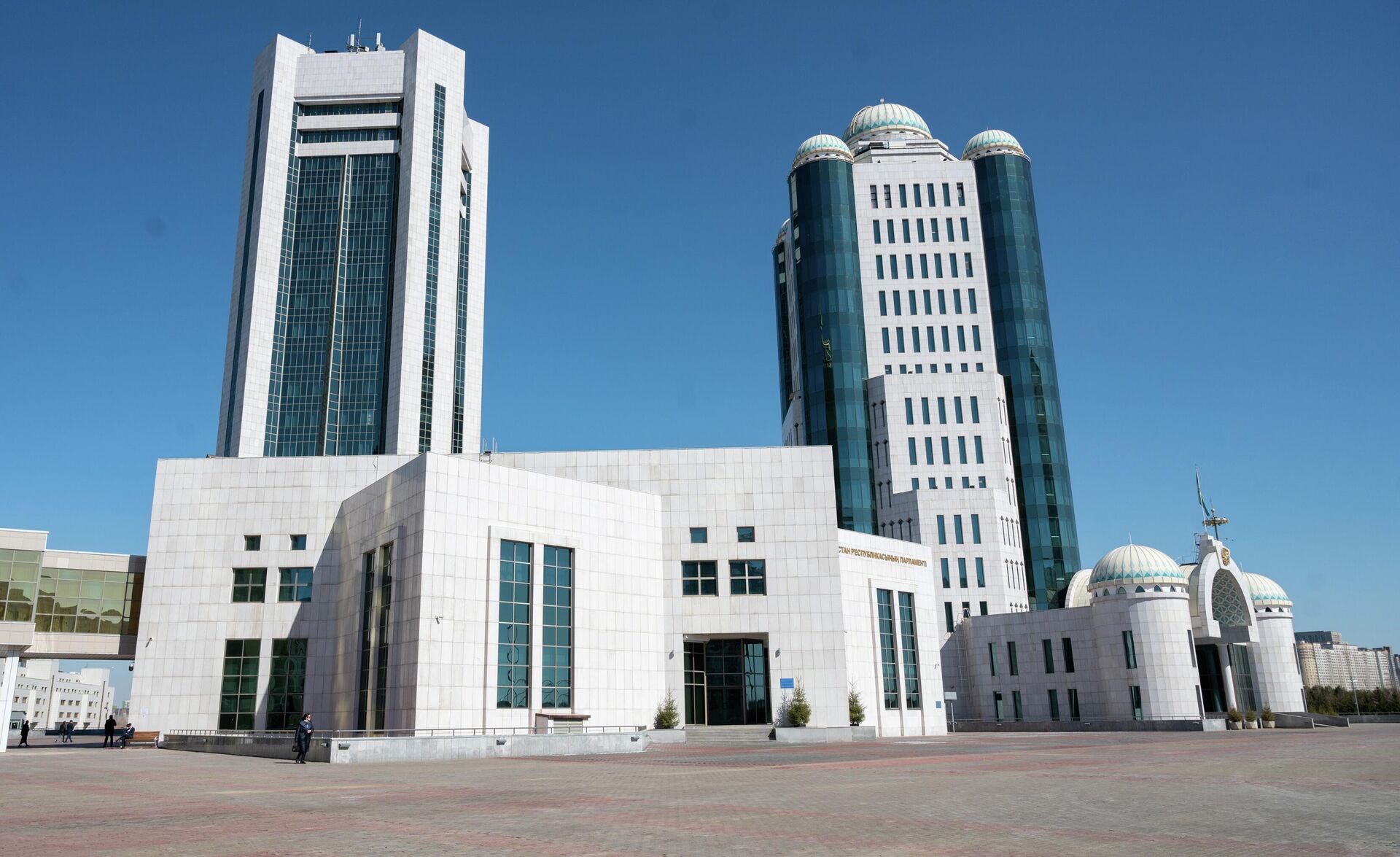 Здание парламента Казахстана - Sputnik Казахстан, 1920, 28.12.2024