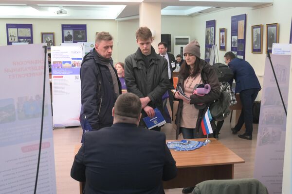 Двухдневная образовательная выставка Учись в России открылась в Астане  - Sputnik Казахстан