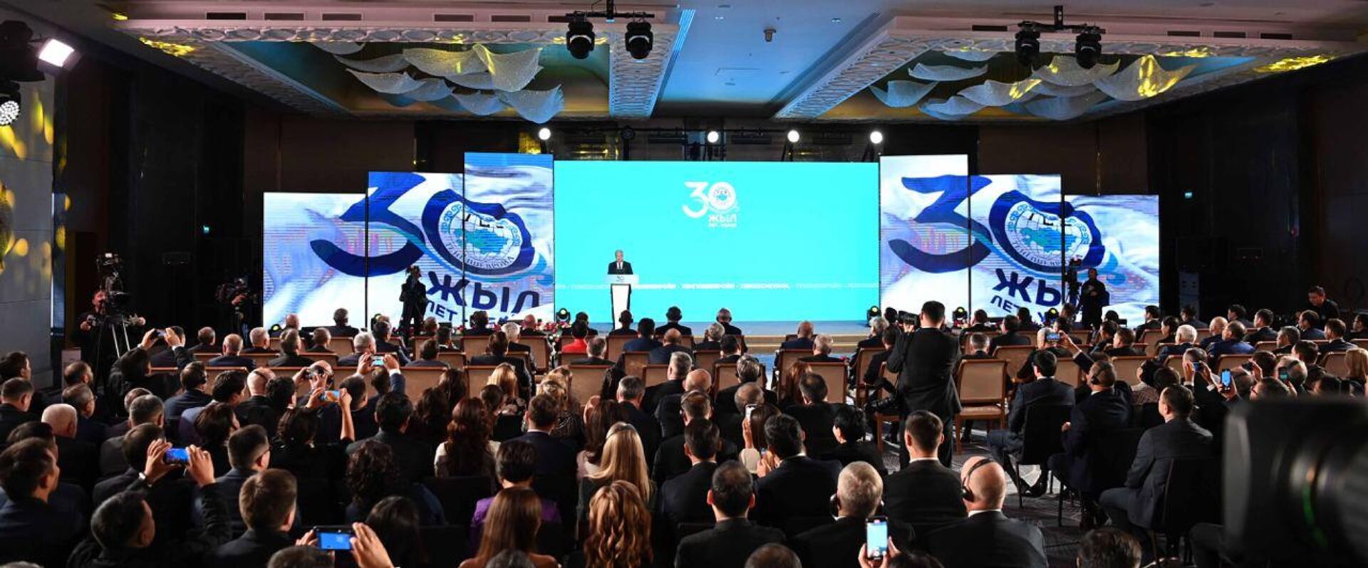 Токаев  принял участие в торжественном мероприятии, посвященном 30-летию компании Тенгизшевройл - Sputnik Казахстан, 1920, 04.04.2023
