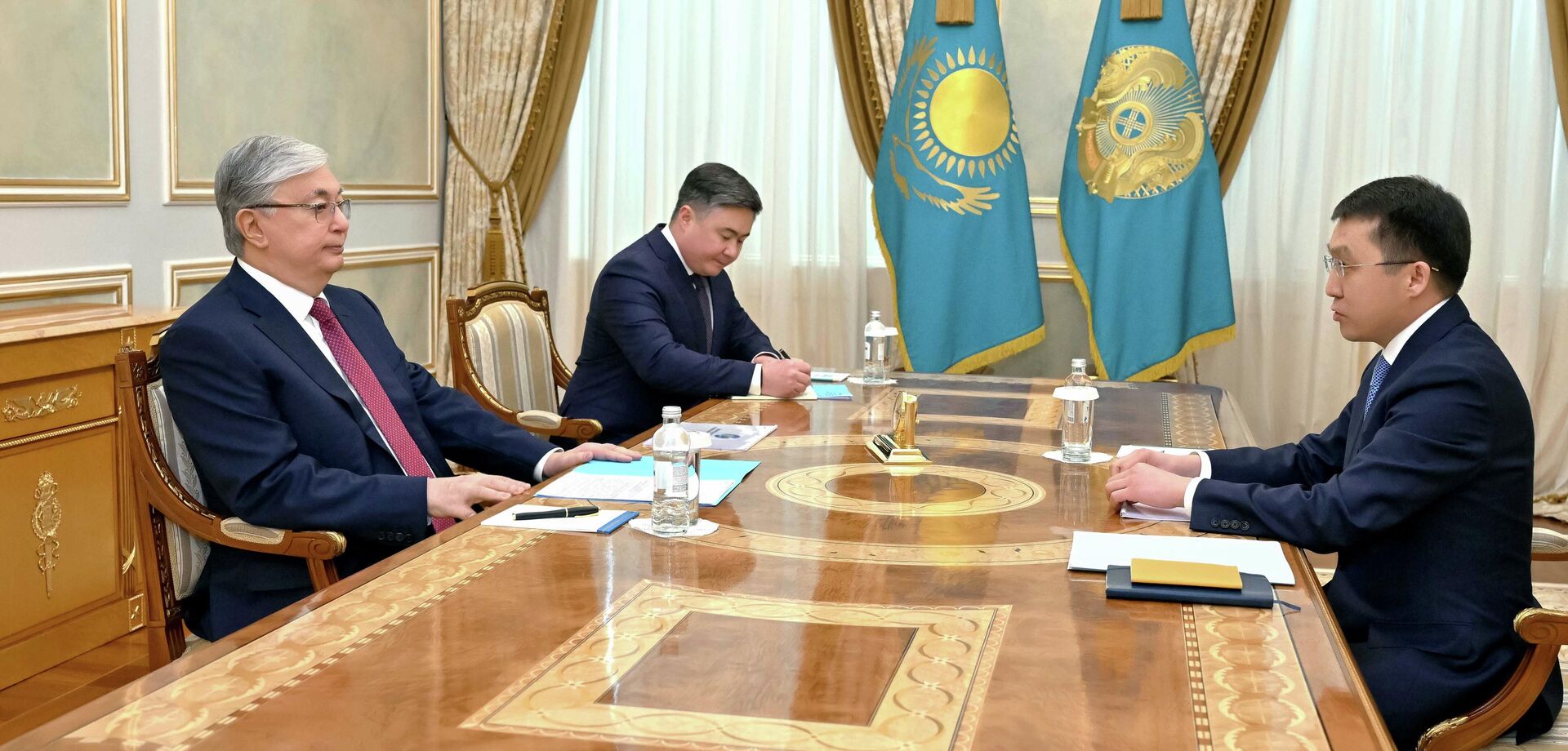 Токаев принял министра индустрии и инфраструктурного развития Марата Карабаева - Sputnik Казахстан, 1920, 05.04.2023
