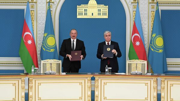 Президенты Казахстана и Азербайджана провели переговоры - Sputnik Казахстан