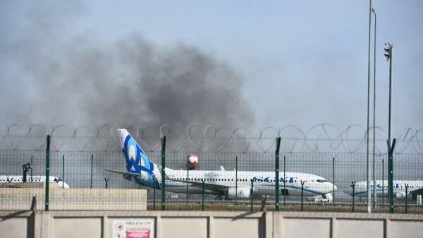 Крупный пожар близ аэропорта Астаны: загорелся сухостой - Sputnik Казахстан