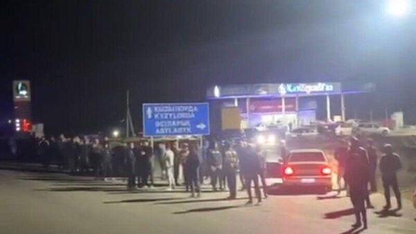 Полицейские установили авторов фейкового видео о митингах в Туркестанской области - Sputnik Казахстан