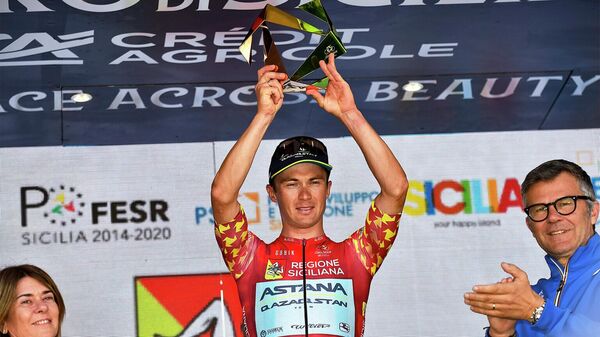 Казахстанский велогонщик Алексей Луценко выиграл Тур Сицилии  - Sputnik Казахстан