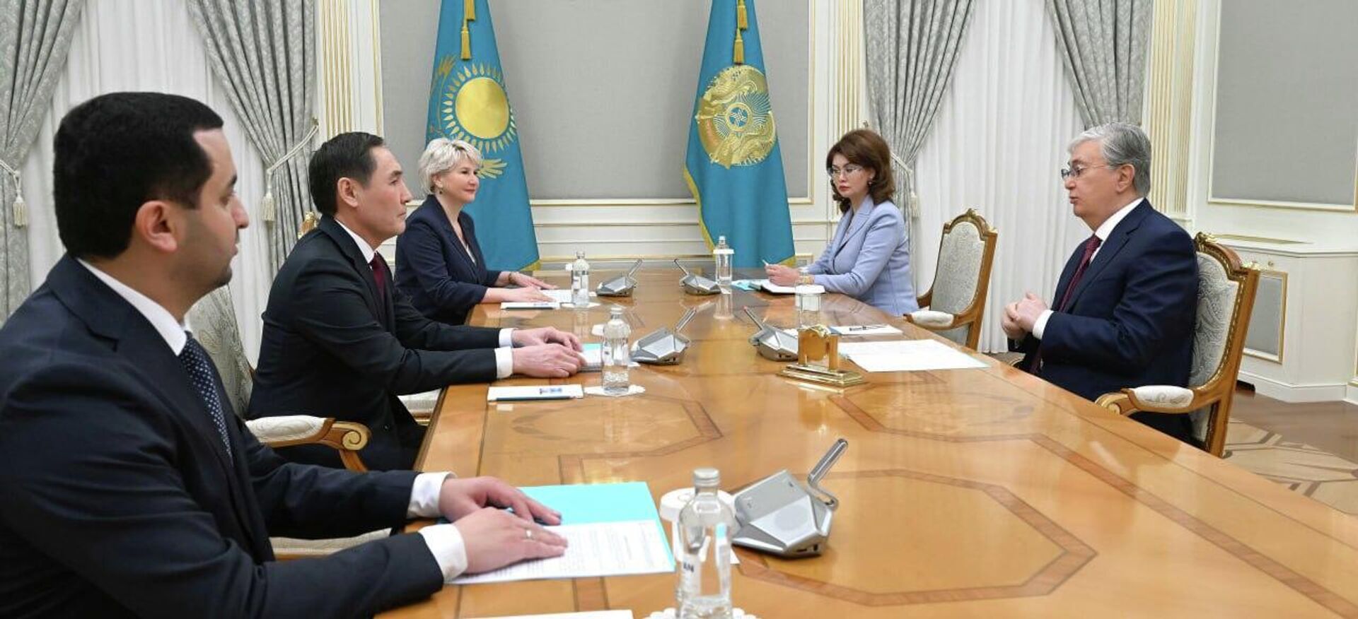 Токаев принял вновь назначенных заместителей председателя Ассамблеи народа Казахстана - Sputnik Казахстан, 1920, 24.04.2023
