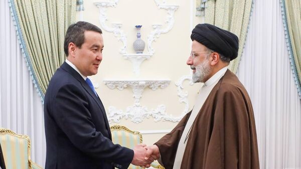 Премьер-министр Смаилов встретился с президентом Ирана - Sputnik Казахстан