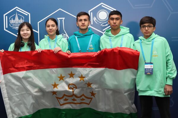 Команда Таджикистана на Менделеевской олимпиаде по химии в Астане, 2023 год - Sputnik Казахстан