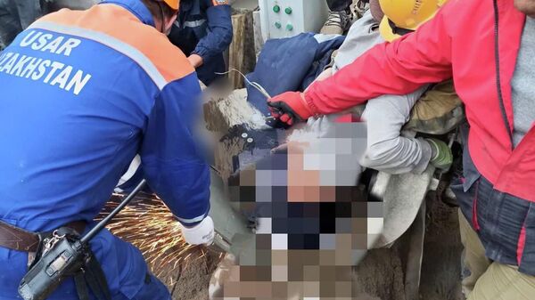 Алматы облысында құрылысшының аяғы бетон араластырғышта қысылып қалды - Sputnik Қазақстан