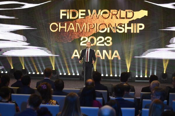 В Астане чествовали нового, 17-го чемпиона мира по шахматам.  - Sputnik Казахстан