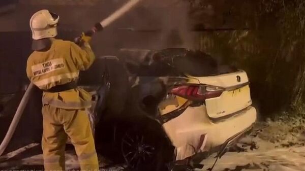 Автомобиль известного журналиста сожгли ночью в Атырау - Sputnik Казахстан