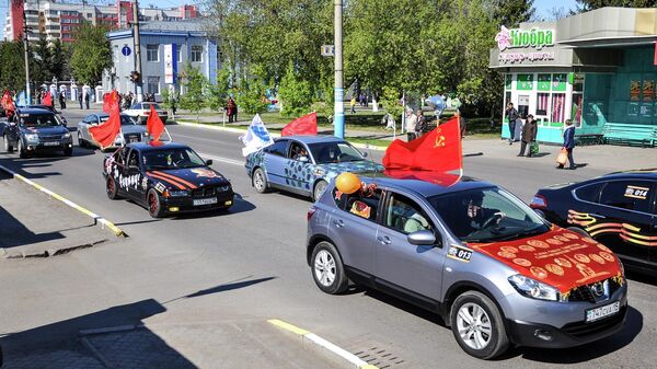 Автопробег к 9 Мая в День Победы в Петропавловске - Sputnik Казахстан