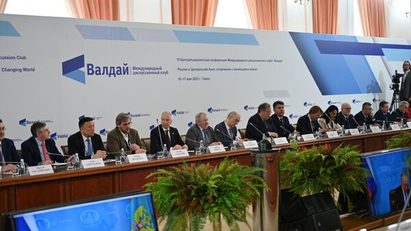 III Центральноазиатская конференция международного дискуссионного клуба Валдай в Томске  - Sputnik Казахстан