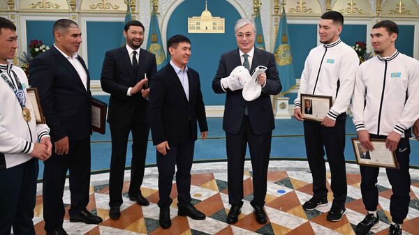Глава государства принял призеров чемпионата мира по боксу - Sputnik Казахстан