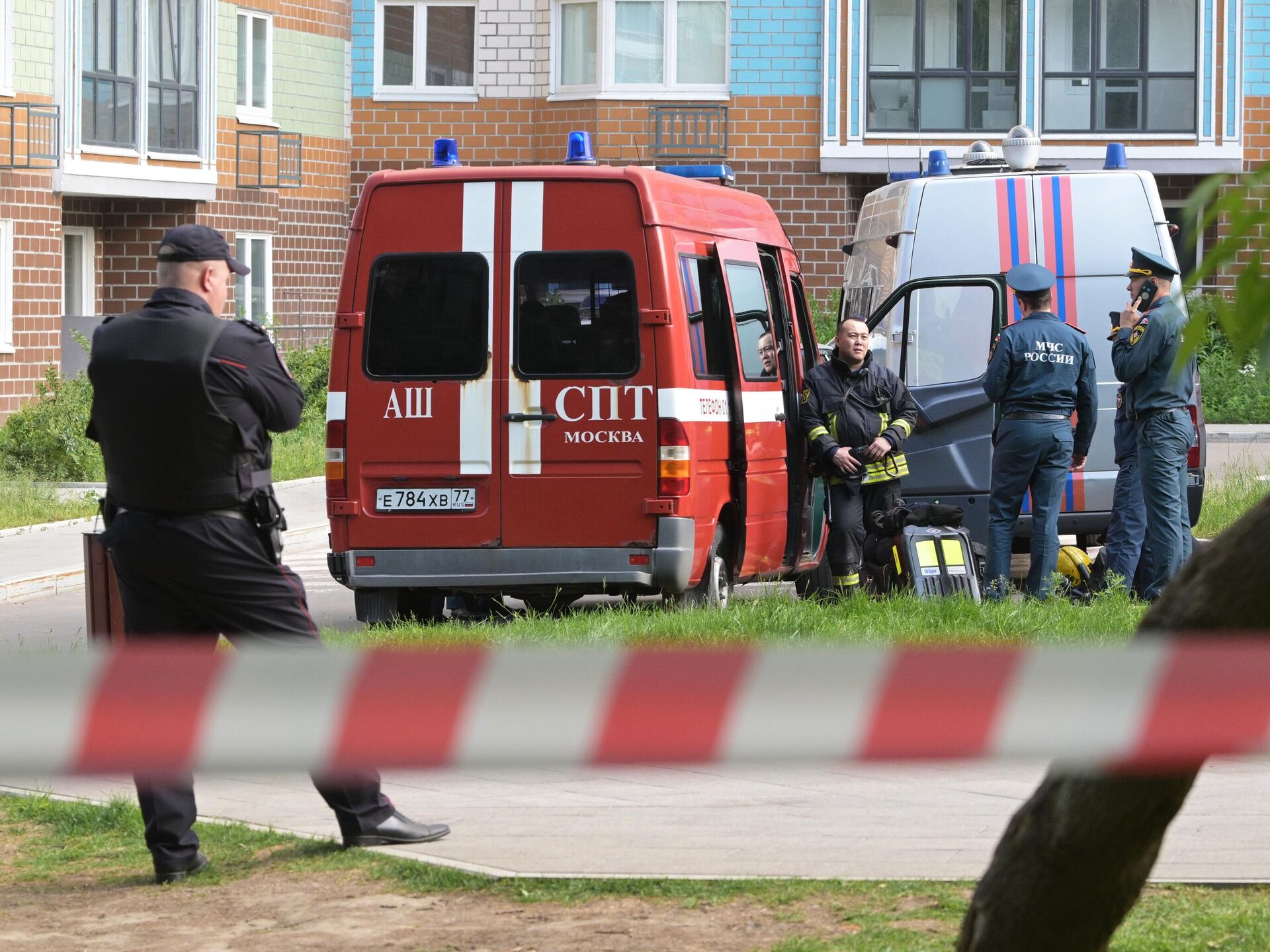 Восемь беспилотников пытались атаковать дома в Москве и Подмосковье -  30.05.2023, Sputnik Казахстан