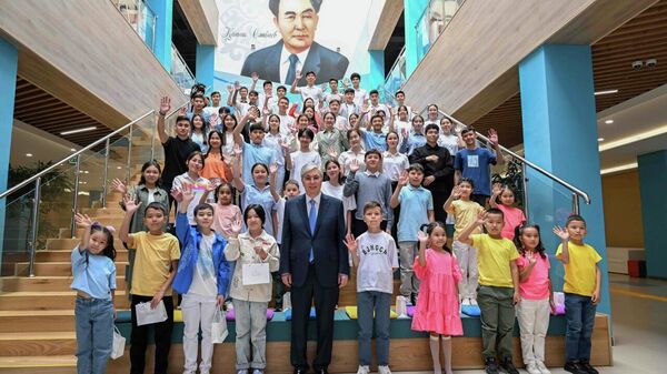 Глава государства посетил Центр инновационного творчества школьников - Sputnik Казахстан