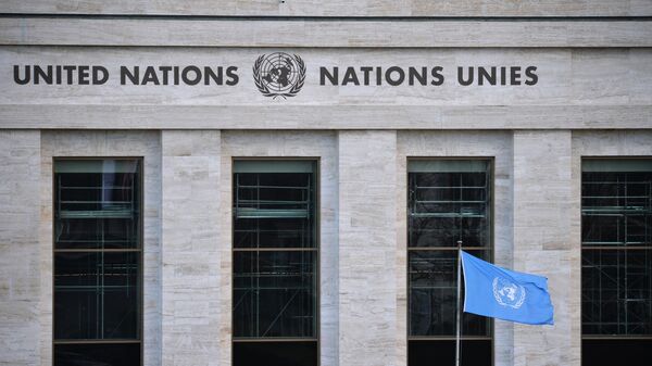 Здание и флаг Организации Объединенных Наций , архивное фото - Sputnik Казахстан
