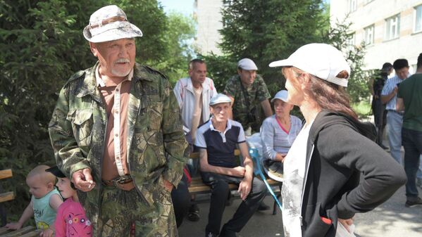 Тем временем эвакуированные ранее жители близлежащих населенных пунктов, в частности села Булак и города Семей, вернулись в свои дома.  - Sputnik Казахстан