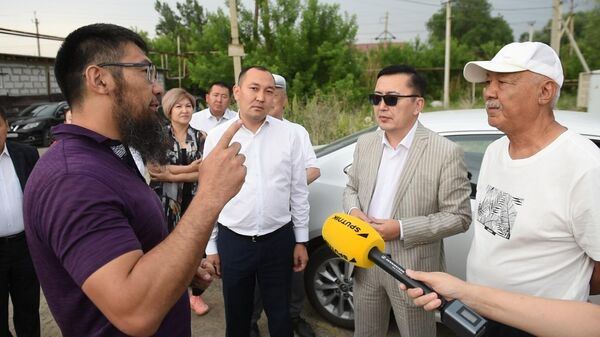 Жители поселка близ Алматы обещают перекрыть БАКАД в день открытия - видео - Sputnik Казахстан