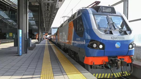 Поезд Тальго отправился в первый рейс из столицы до Алаколя - Sputnik Казахстан