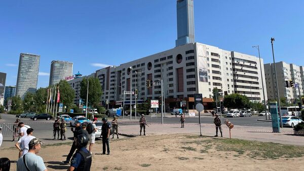 Захват заложников в столичном банке - Sputnik Казахстан
